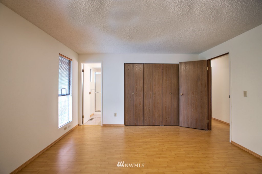 16207 Southeast 176th Place Renton, WA 98058 - Photo 10 of 16 Gallery Image 10