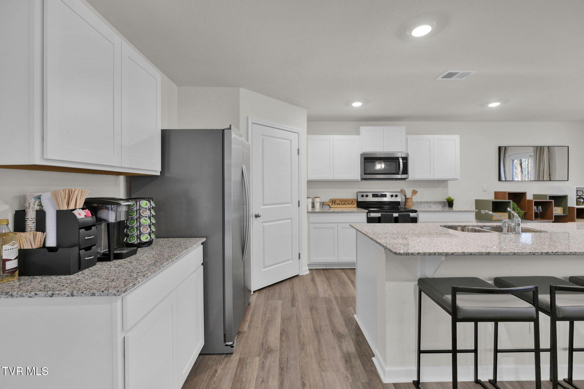 1219 Downing Place Kingsport, TN 37663 - Photo 5 of 38 7-web-or-mls-_DSC6263