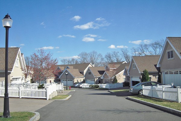 287 Langley Road, Unit 36 Newton, MA 02459 - Photo 2 of 30