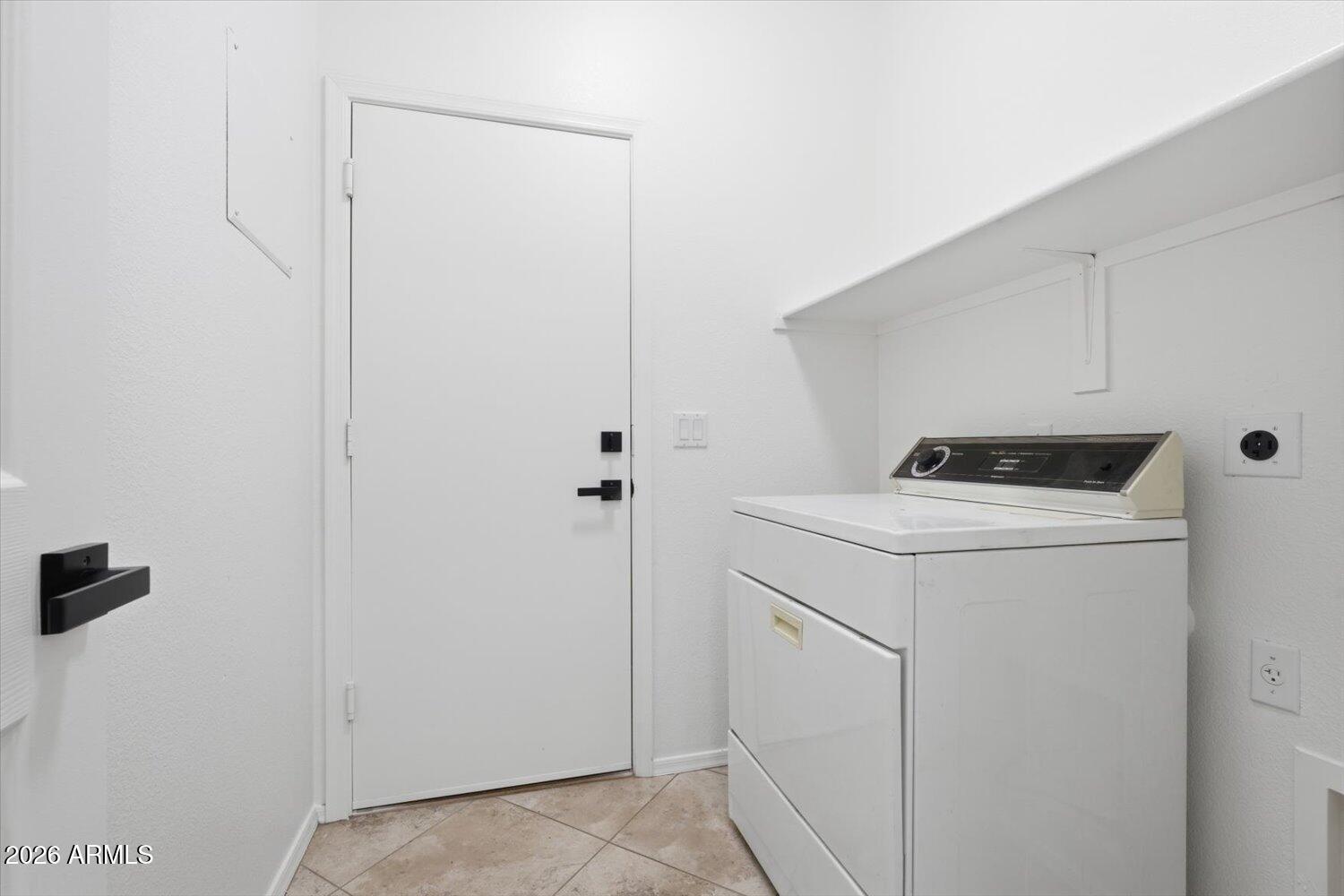 14569 West Boca Raton Road Surprise, AZ 85379 - Photo 22 of 27 23-09_Laundry