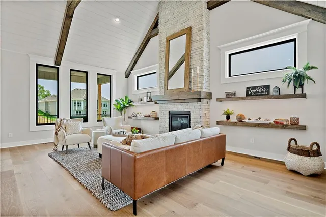 $895,000 | 2123 Northwest Killarney Lane, Lee's Summit, MO 64081