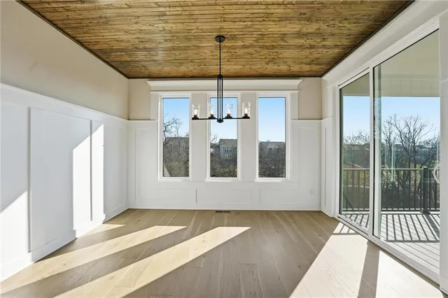 $895,000 | 2123 Northwest Killarney Lane, Lee's Summit, MO 64081