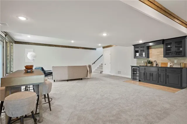 $895,000 | 2123 Northwest Killarney Lane, Lee's Summit, MO 64081