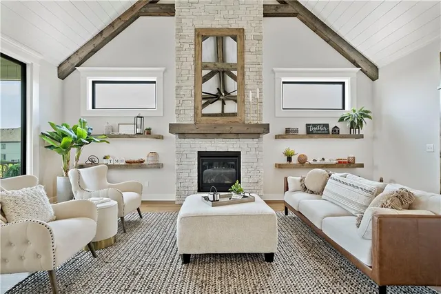 $895,000 | 2123 Northwest Killarney Lane, Lee's Summit, MO 64081