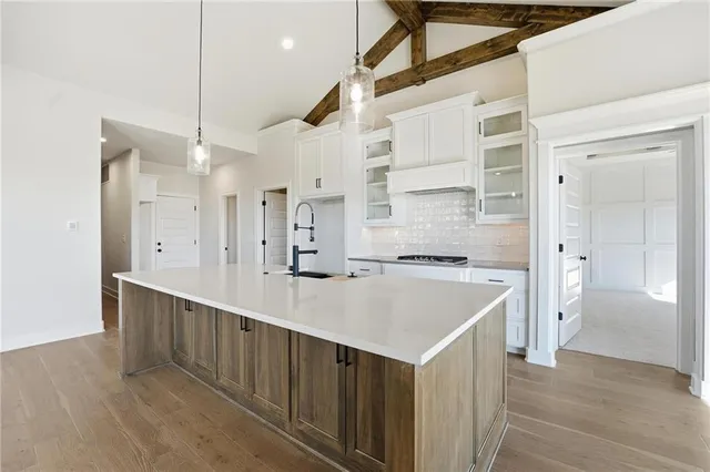 $895,000 | 2123 Northwest Killarney Lane, Lee's Summit, MO 64081