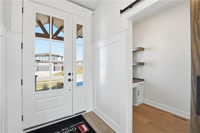 $895,000 | 2123 Northwest Killarney Lane, Lee's Summit, MO 64081