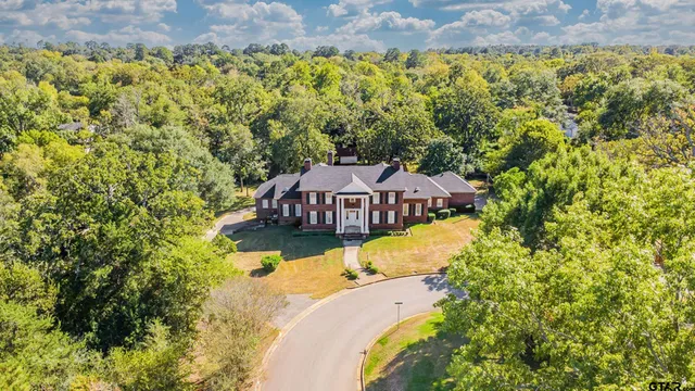 $1,399,999 | 408 East Jolly Street, Palestine, TX 75801