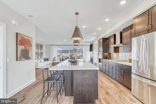 $749,900 | 14350 Yesler Avenue, Unit 4, Chantilly, VA 20151