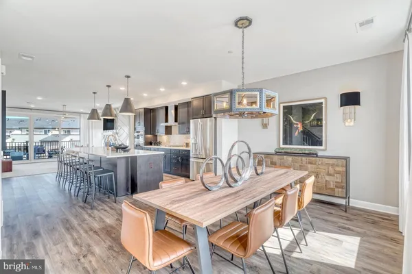 $749,900 | 14350 Yesler Avenue, Unit 4, Chantilly, VA 20151