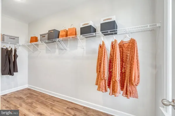 $749,900 | 14350 Yesler Avenue, Unit 4, Chantilly, VA 20151