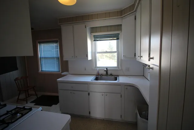 $1,650 | 14383 Mercedes, Redford, MI 48239