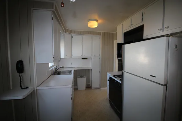 $1,650 | 14383 Mercedes, Redford, MI 48239