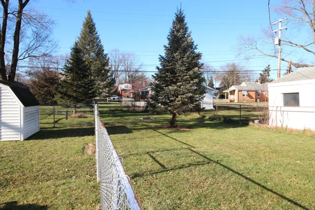 $1,650 | 14383 Mercedes, Redford, MI 48239