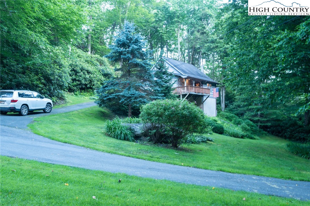 302 Diamond Ranch Road Boone, NC 28607 - Photo 3 of 44 Gallery Image 3