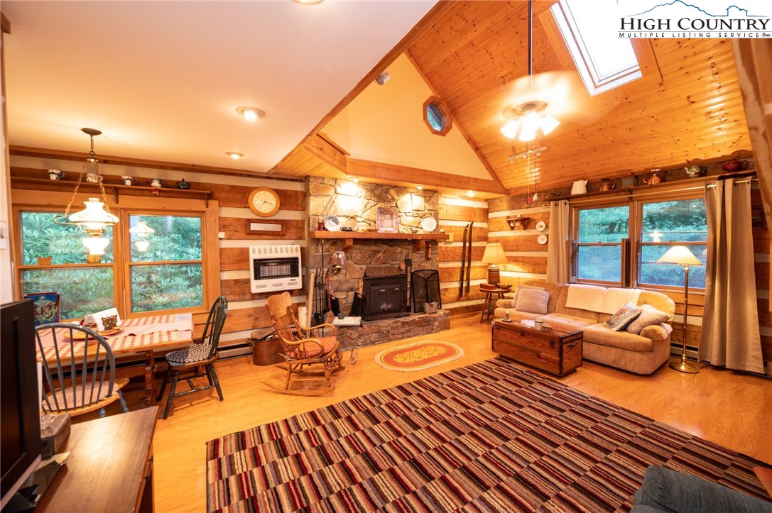 302 Diamond Ranch Road Boone, NC 28607 - Photo 10 of 44 Gallery Image 10