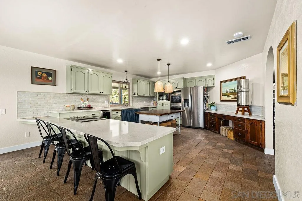 11725 Sierra Rojo Road Valley Center, CA 92082 - Photo 17 of 55 Gallery Image 17