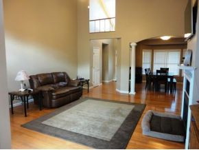 2927 Antioch Road Johnson City, TN 37604 - Photo 2 of 24 Living room is spacious airy