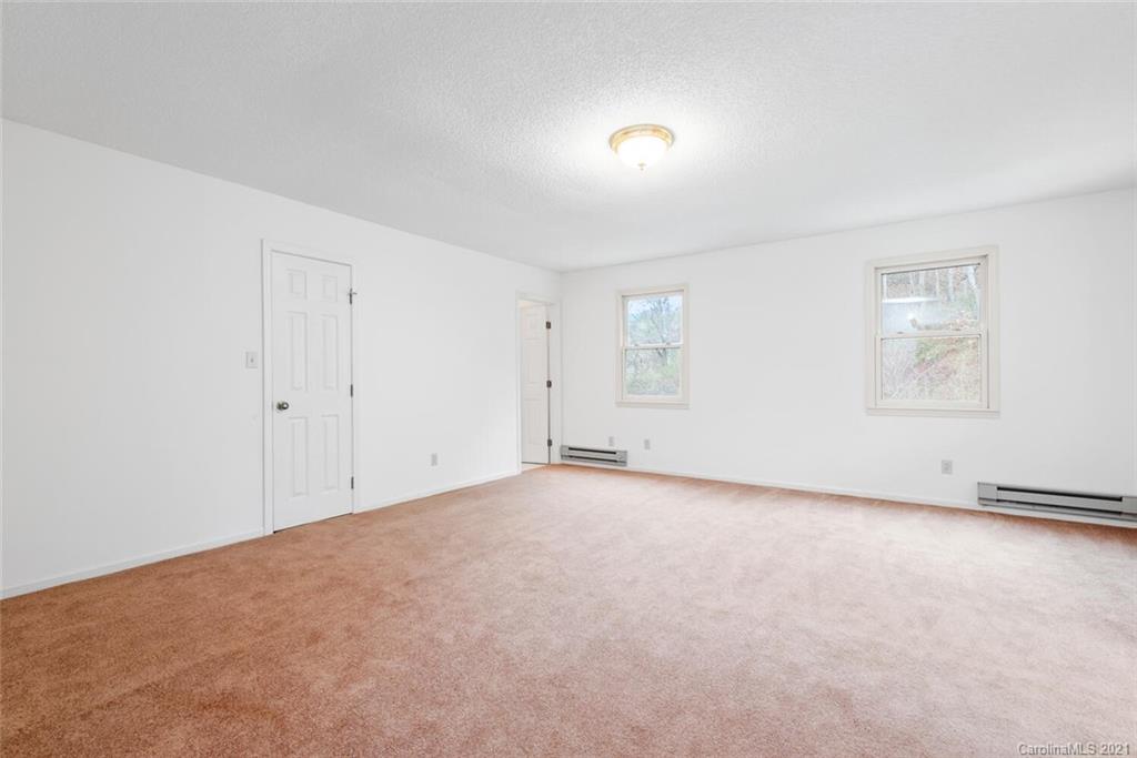 371 Sprinkle Creek Road Mars Hill, NC 28754 - Photo 17 of 32 Gallery Image 17