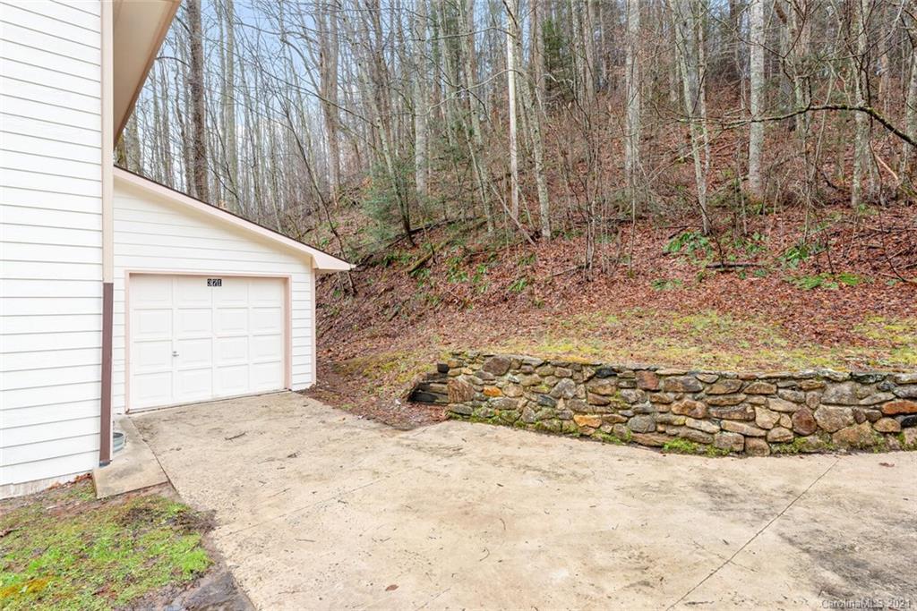 371 Sprinkle Creek Road Mars Hill, NC 28754 - Photo 30 of 32 Gallery Image 30