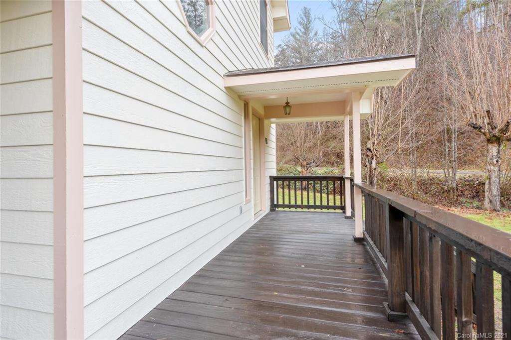 371 Sprinkle Creek Road Mars Hill, NC 28754 - Photo 5 of 32 Gallery Image 5