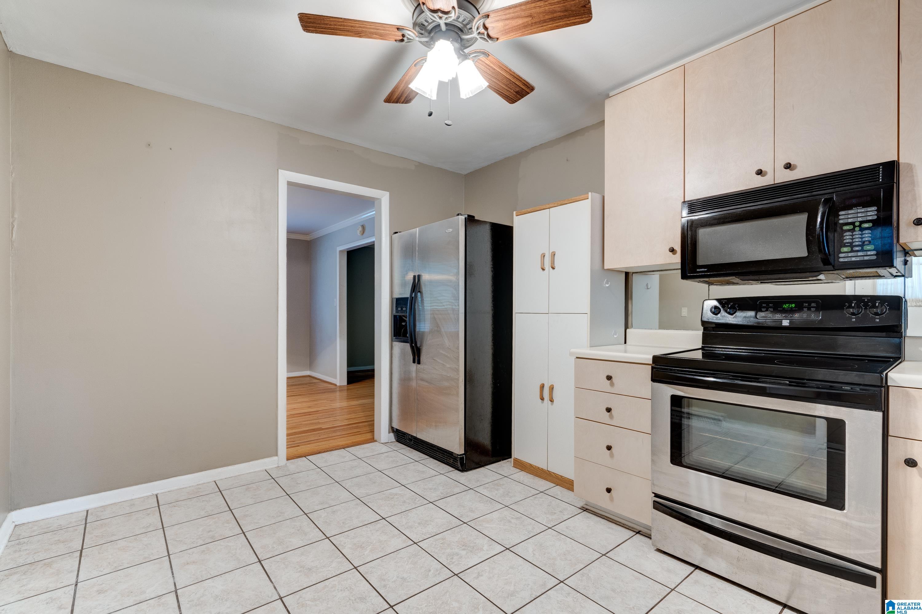 329 11th Street Northwest Alabaster, AL 35007 - Photo 13 of 27