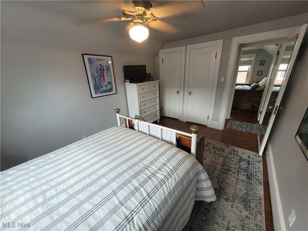 344 Shepard Road Mansfield, OH 44907 - Photo 5 of 29 Hardwood Floors