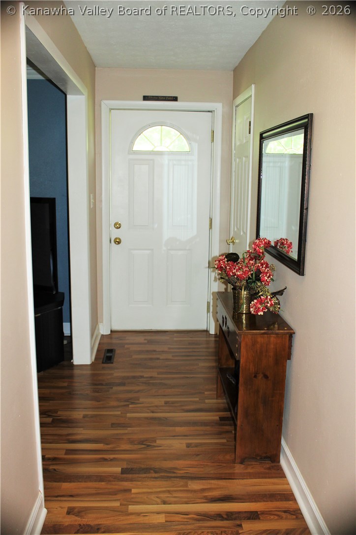 220 Maple Road Hurricane, WV 25526 - Photo 15 of 24 Entry
