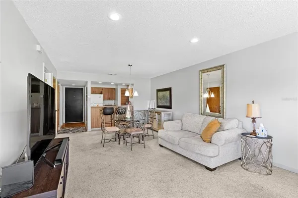 $1,695 | 29300 Bay Hollow Drive, Unit 3250, Wesley Chapel, FL 33543