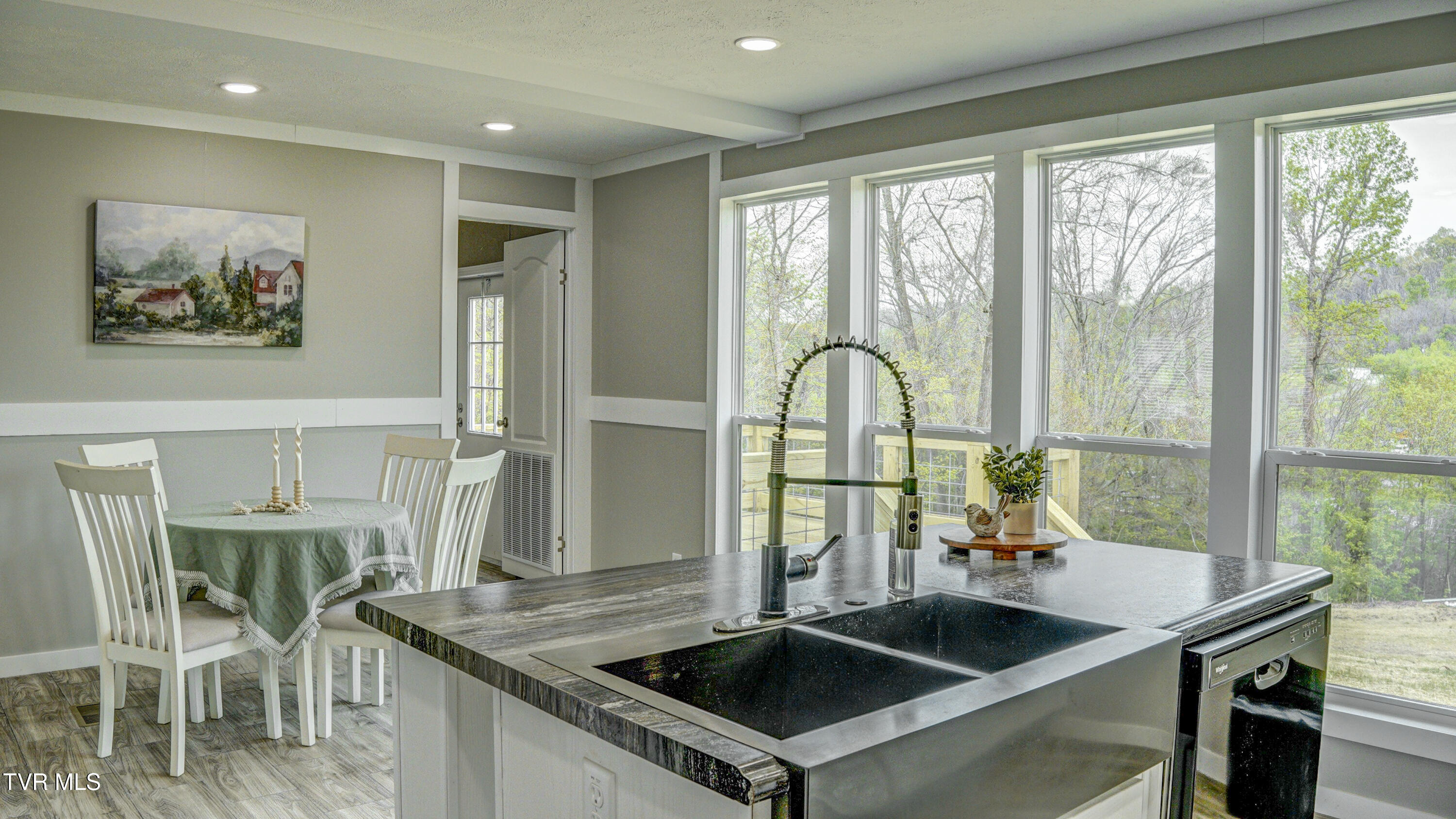 850 Meadow View Road Bristol, TN 37620 - Photo 15 of 54 _DSC3574_5_6_7_8