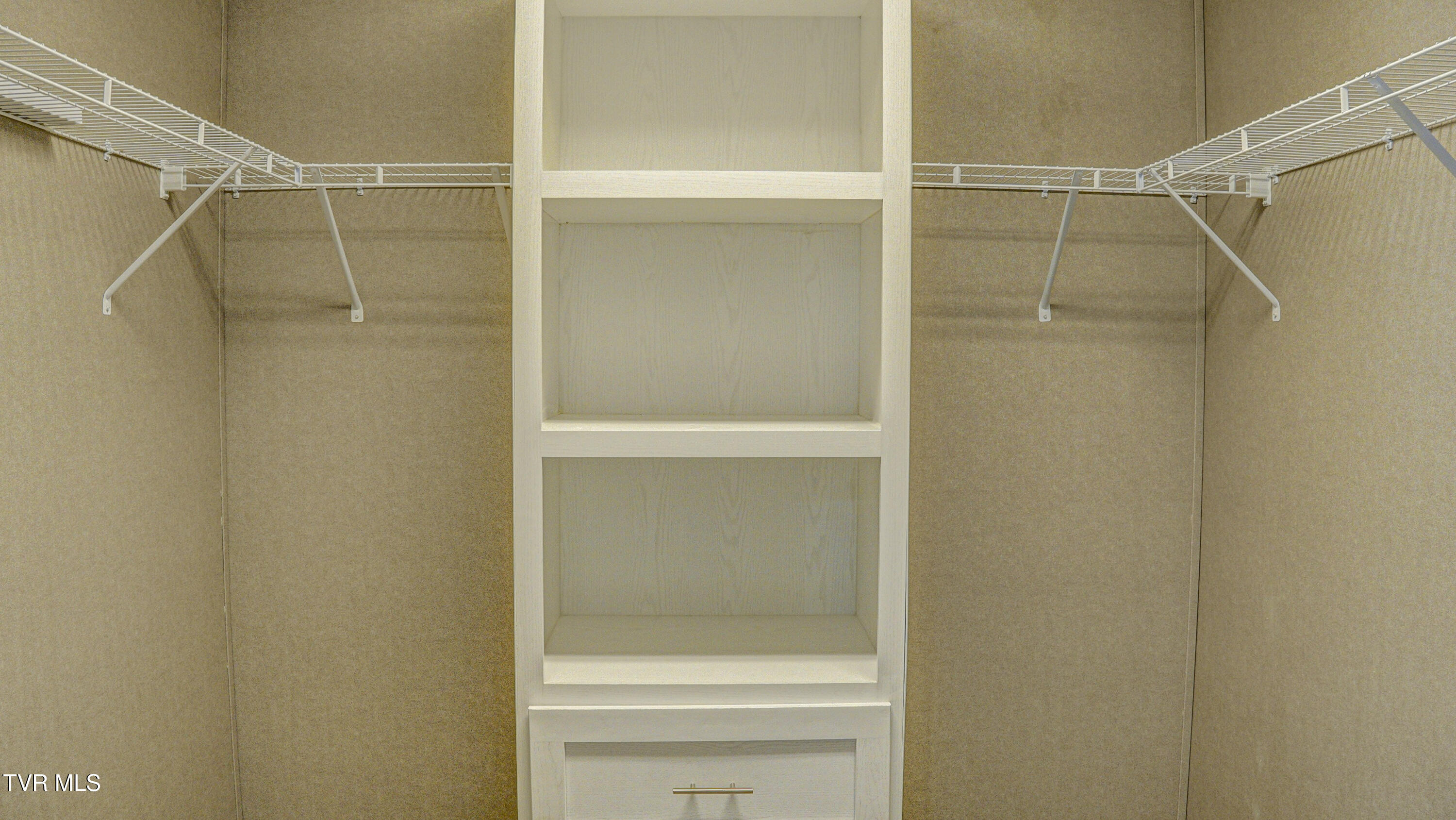 850 Meadow View Road Bristol, TN 37620 - Photo 23 of 54 _DSC3614_5_6_7_8