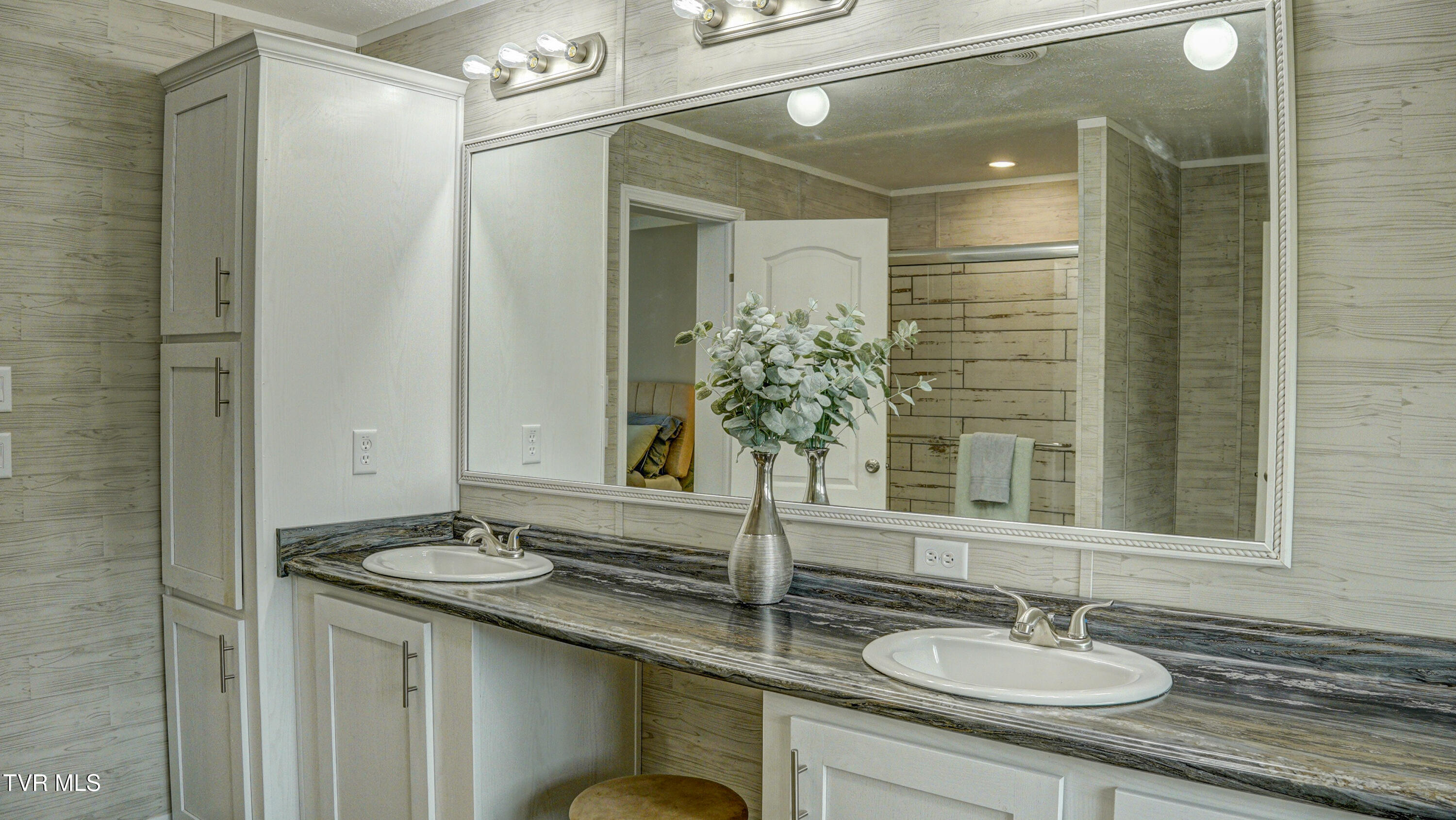 850 Meadow View Road Bristol, TN 37620 - Photo 26 of 54 _DSC3629_30_31_32_33