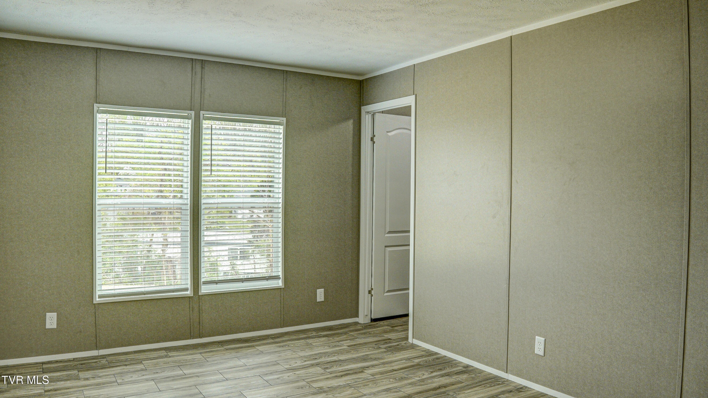 850 Meadow View Road Bristol, TN 37620 - Photo 34 of 54 _DSC3669_70_71_72_73