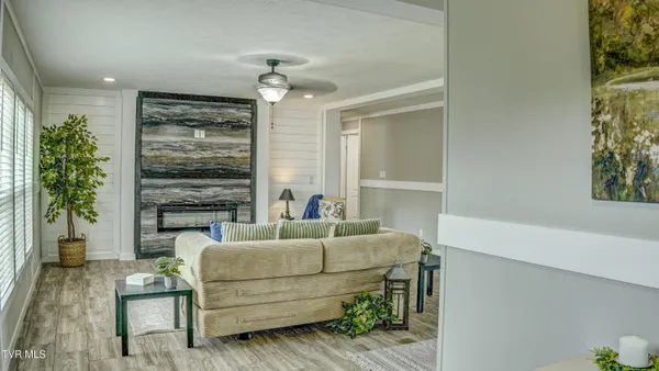 $324,900 | 850 Meadow View Road, Bristol, TN 37620