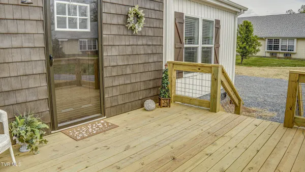 $324,900 | 850 Meadow View Road, Bristol, TN 37620