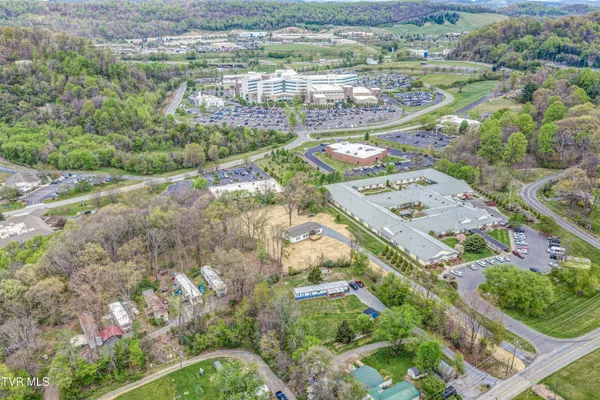 $324,900 | 850 Meadow View Road, Bristol, TN 37620