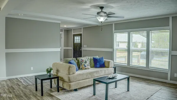 $324,900 | 850 Meadow View Road, Bristol, TN 37620