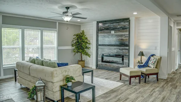 $324,900 | 850 Meadow View Road, Bristol, TN 37620