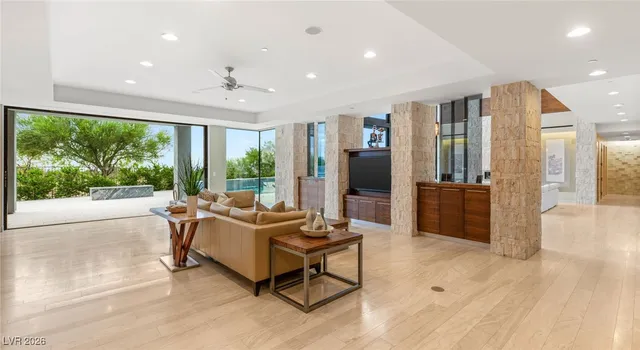 $42,000 | 98 Sun Glow Lane, Las Vegas, NV 89135