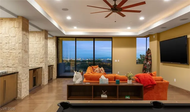 $42,000 | 98 Sun Glow Lane, Las Vegas, NV 89135