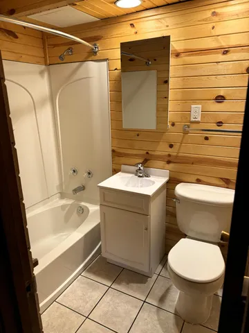 $1,375 | 1532 Randolph Avenue, St. Paul, MN 55105