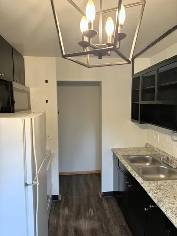 $1,375 | 1532 Randolph Avenue, St. Paul, MN 55105