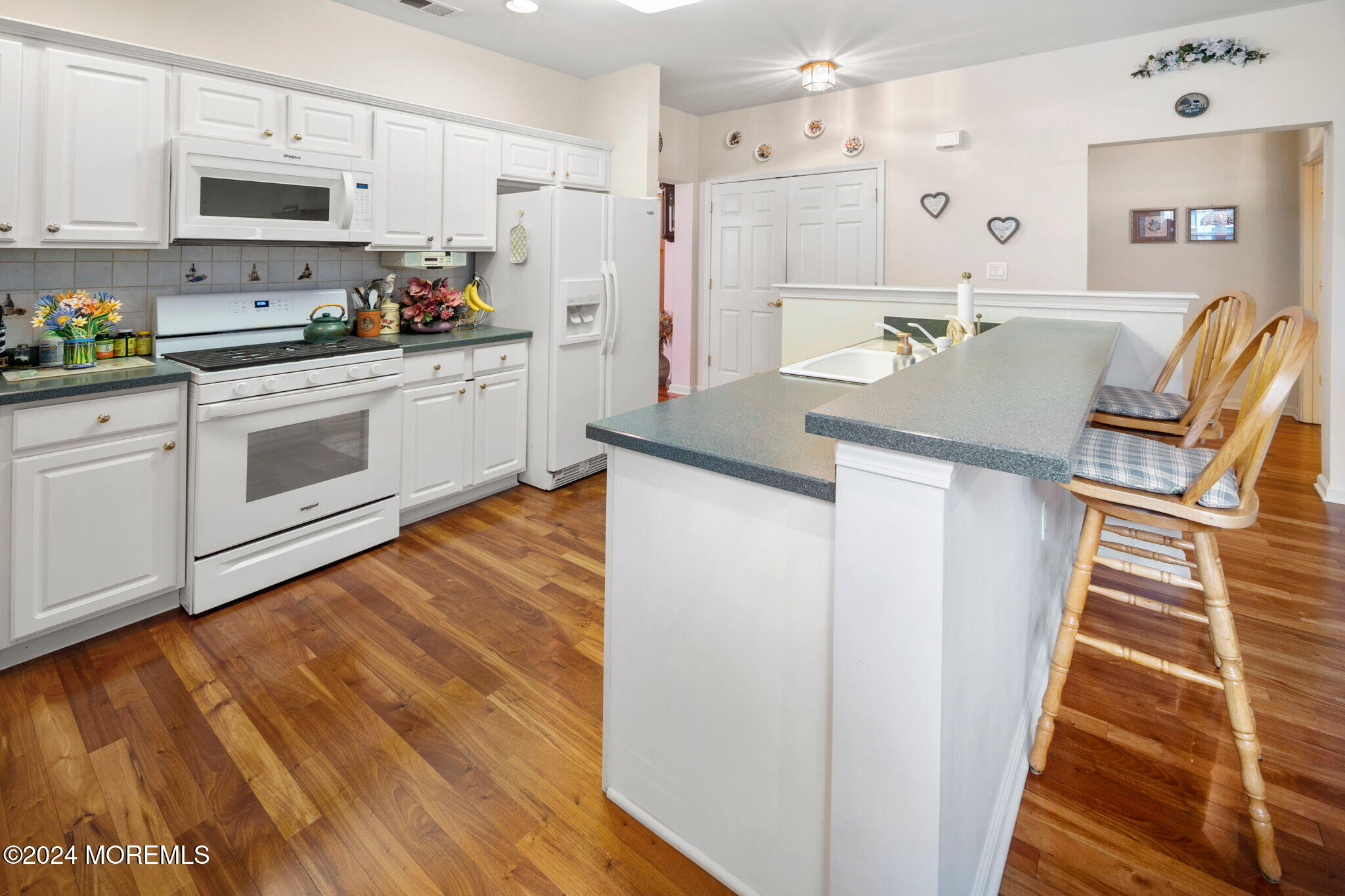 55 Hidden Lake Circle Barnegat, NJ 08005 - Photo 18 of 54 018-original-photo