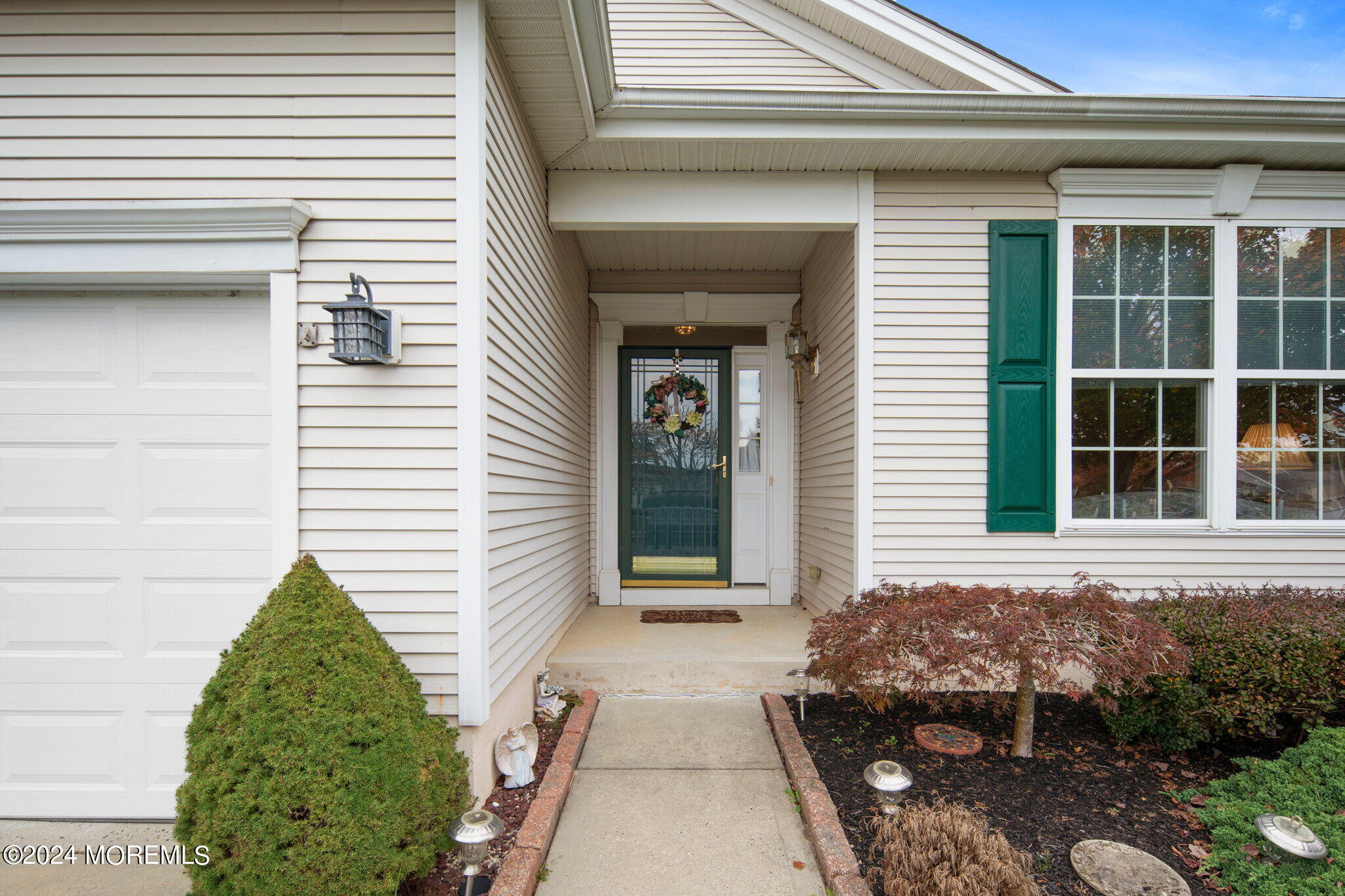 55 Hidden Lake Circle Barnegat, NJ 08005 - Photo 9 of 54 009-original-photo