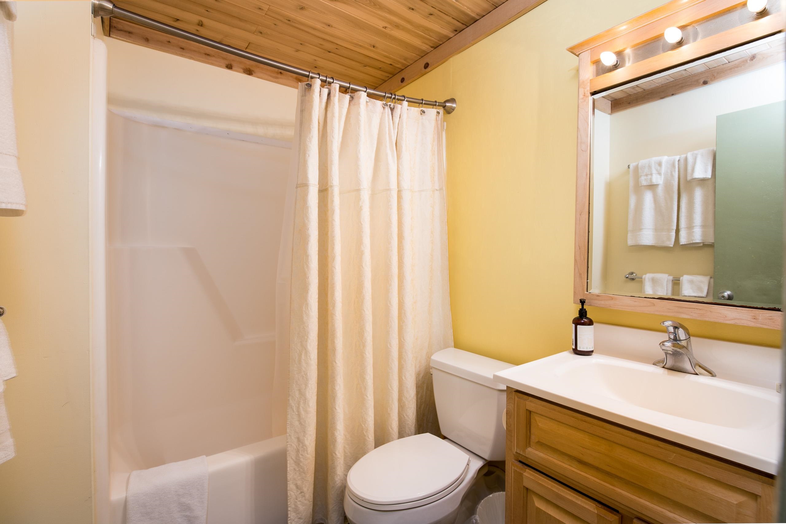 697 East Mountain Road, Unit B3 Killington, VT 05751 - Photo 15 of 21 Gallery Image 15