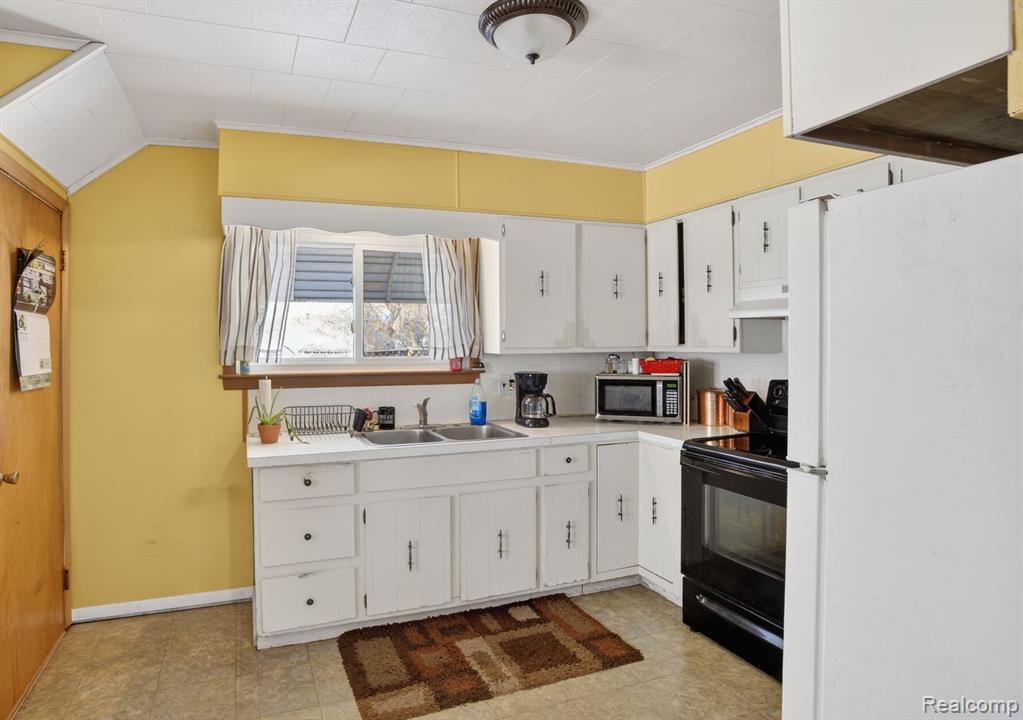 6074 Lennon Road Swartz Creek, MI 48473 - Photo 10 of 46 Gallery Image 10