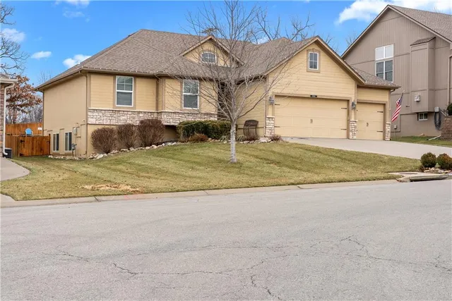$395,000 | 25404 East 30th Street South, Blue Springs, MO 64015
