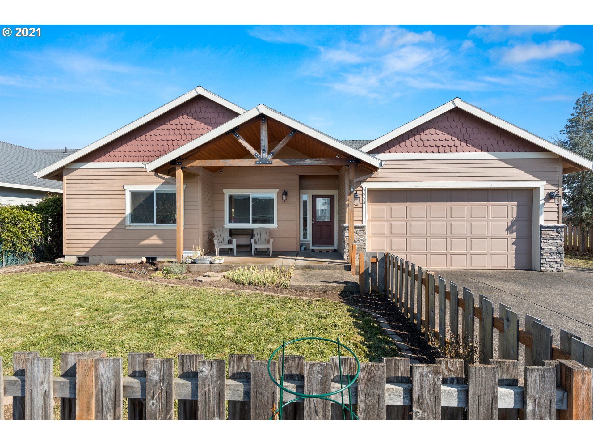 925 Toliver Road, Unit A Molalla, OR 97038 - Photo 1 of 32