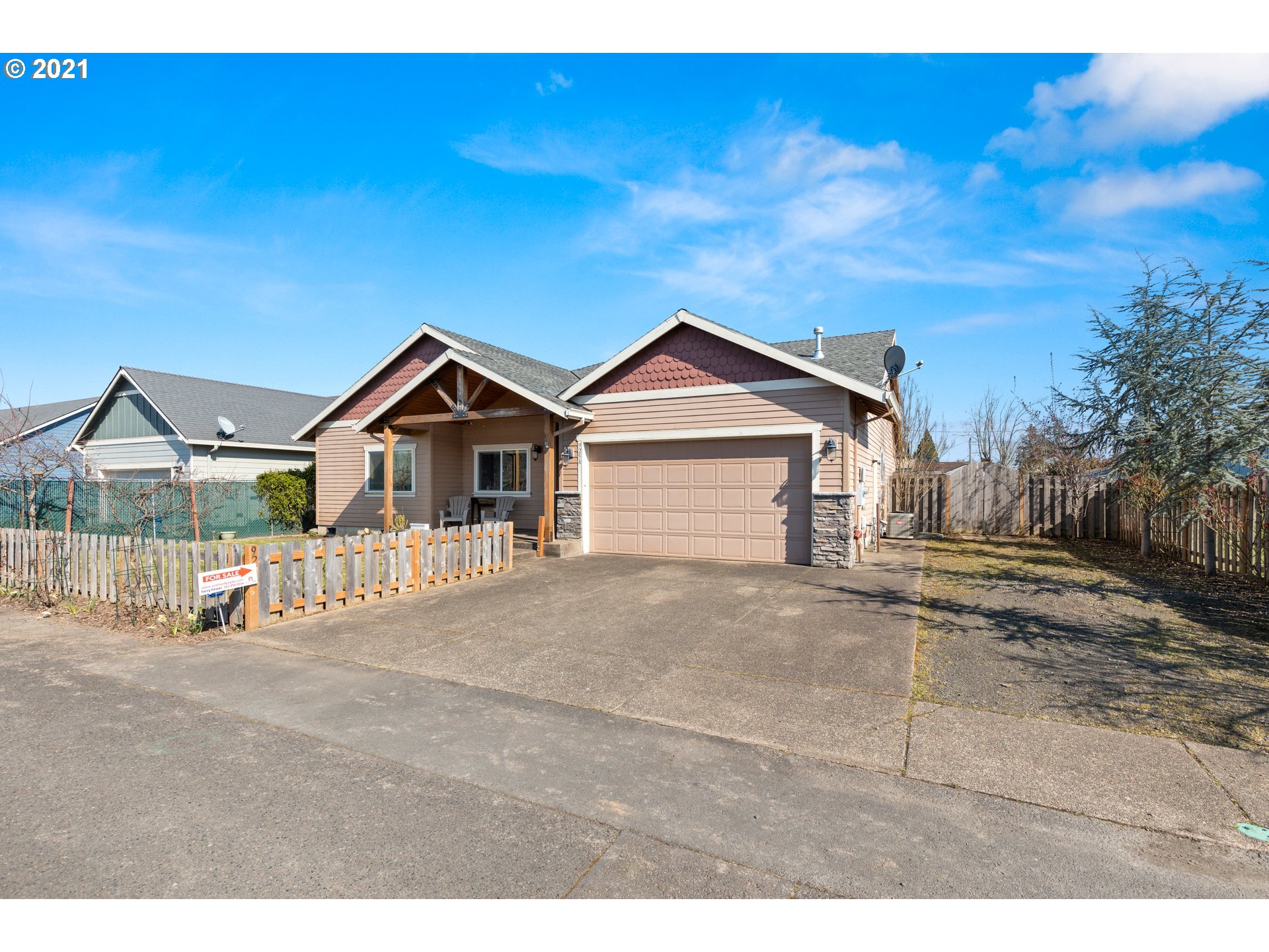925 Toliver Road, Unit A Molalla, OR 97038 - Photo 2 of 32