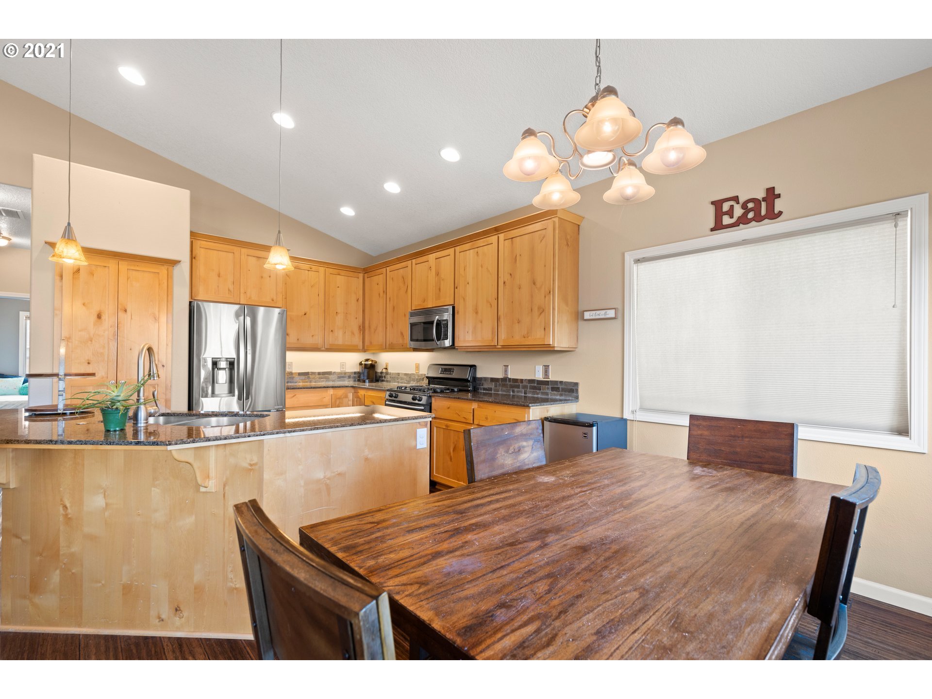 925 Toliver Road, Unit A Molalla, OR 97038 - Photo 14 of 32