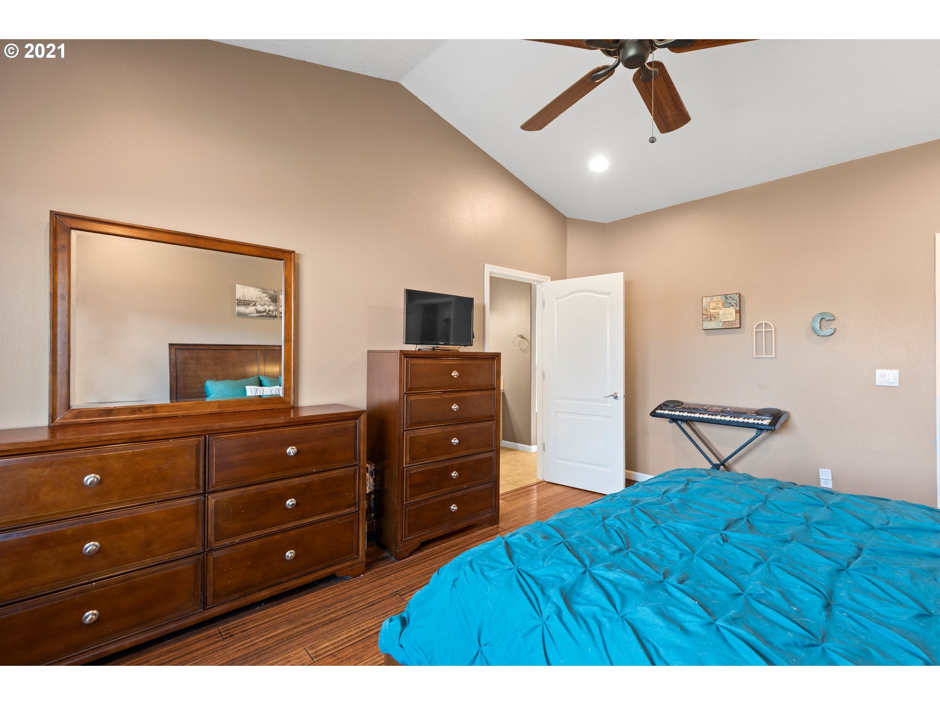 925 Toliver Road, Unit A Molalla, OR 97038 - Photo 24 of 32